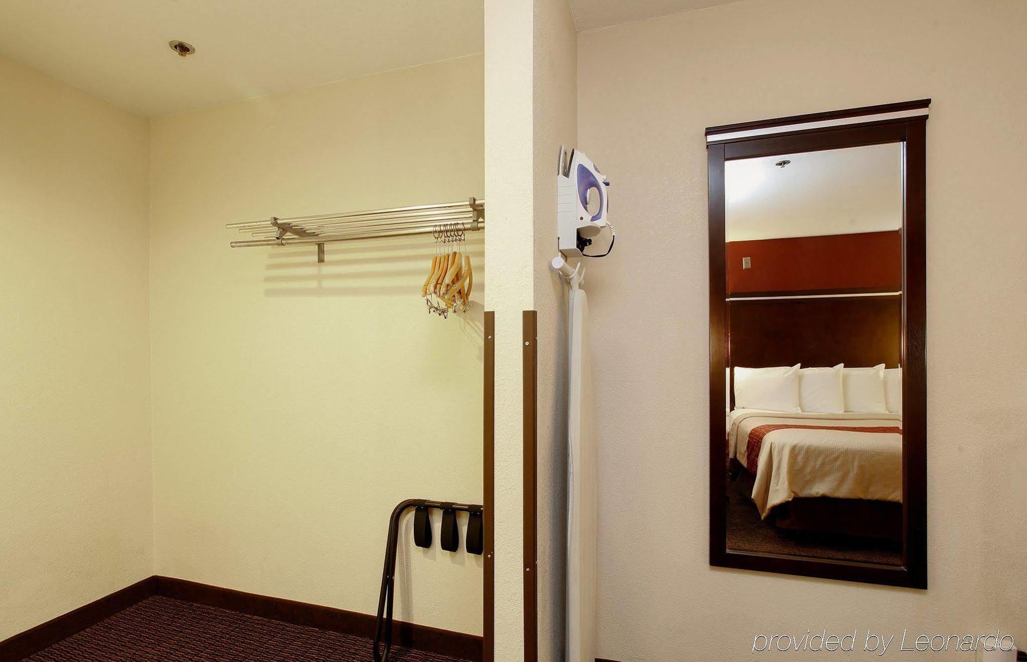 Ontario Airport Executive Inn 外观 照片